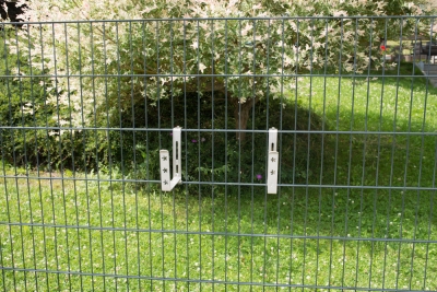 Balkonkastenhalter Doppelstabmattenzaun 15